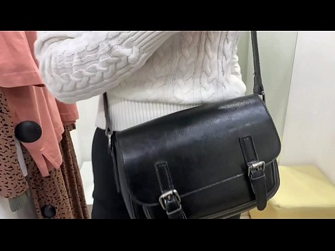 ❤️ Masturbation ampahibemaso ny tanora bitch FeralBerry miaraka amin'ny dildo ao amin'ny efitrano fitting ❤ Anal vidéo amin'ny mg.wassell.ru ❌️❤